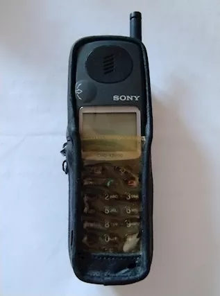 Cellulare SONY Ericsson CMD-X2000 vintage, colore grigio scuro - Foto 5