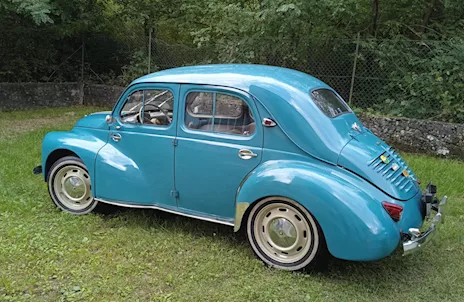Renault 4CV