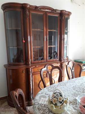 Soggiorno in legno massello
