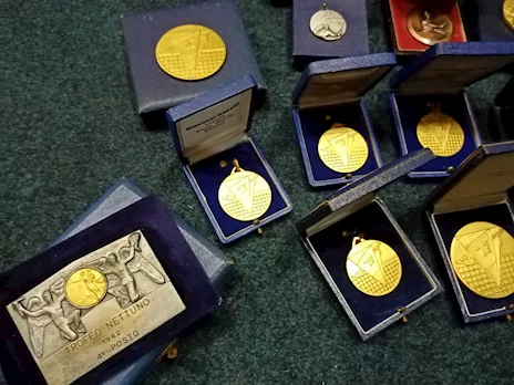 Lotto di medaglie sportive vintage - Foto 2