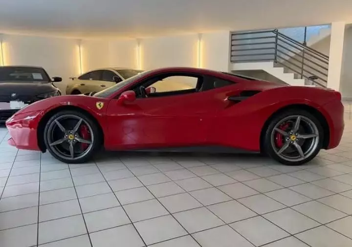 Ferrari 488 GTB Anno 2017 Km 32700 Coupé, unico proprietario - Foto 1