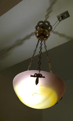 Lampadario in patè de ver montatura in bronzo