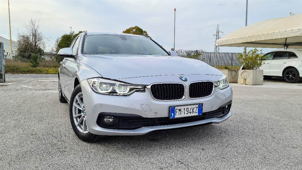 BMW 320D TOURING Business Advantage