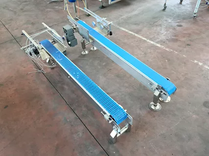 2 nastri lunghi da laboratorio usati