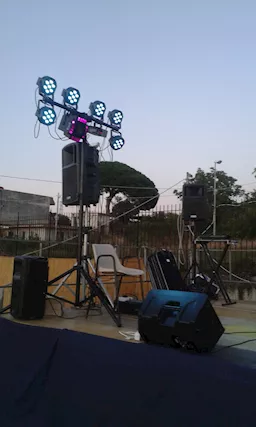 Effetti Luce Professionali per Eventi, Feste Private e Ce - Foto 3