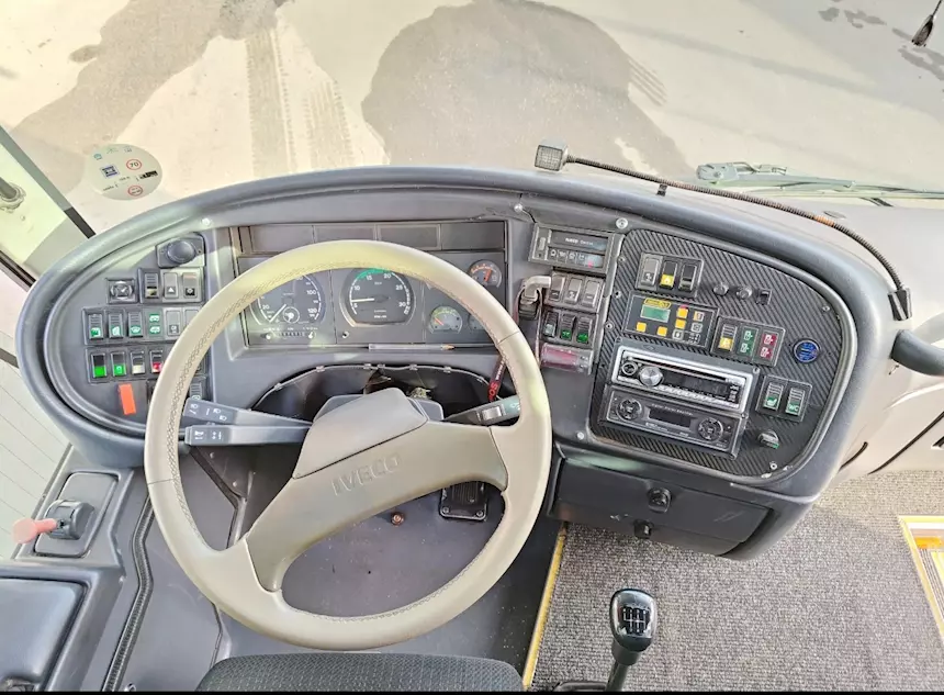 Foto 4Noge 55 posti Marca Iveco Anno 2004 Euro 3, ottime condizioni