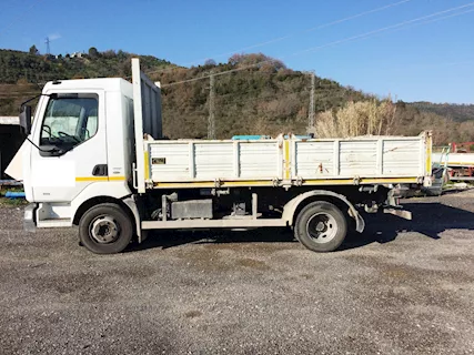 Camion Renault Midlum 135 oer ricambi