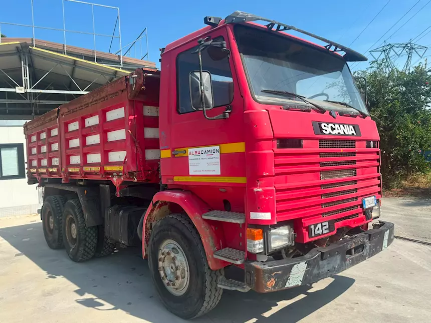 Foto 8Trakker 3 assi 4 assi varie disponbiltà Iveco Cassone Ribaltabile