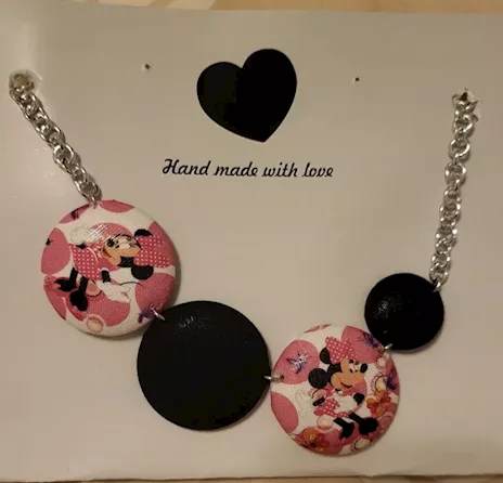 Collana artigianale Minnie rosa e nera - fatta a mano, dolce