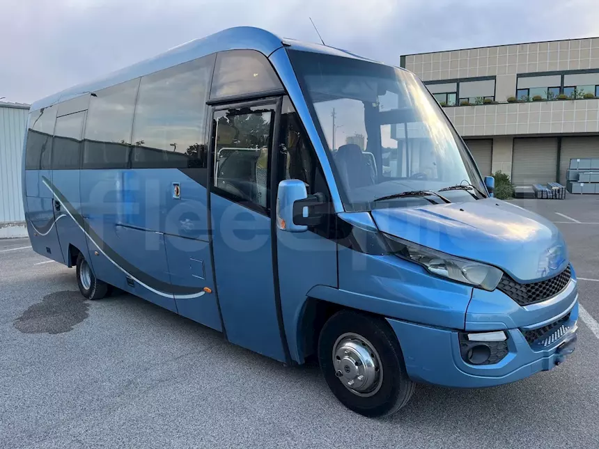 Foto 7Iveco Daily, 2015, 29 posti, Euro 6, km 349.162, cambio: manuale