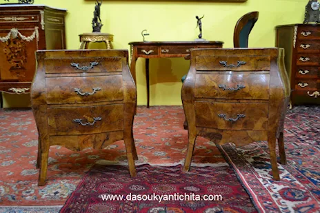 Coppia di comodini italiani stile Luigi XV metà XX secolo