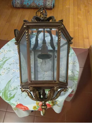 Lampada in bronzo