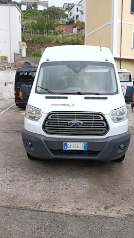 Ford Transit 18 posti