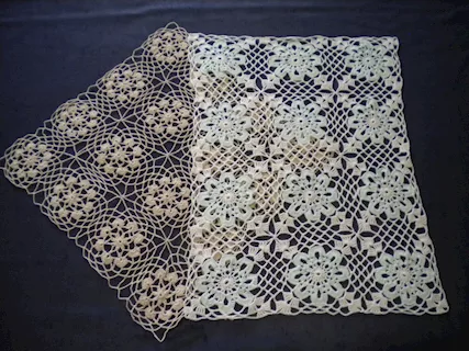 Centri Fatti a Mano all'Uncinetto Beige Chiaro