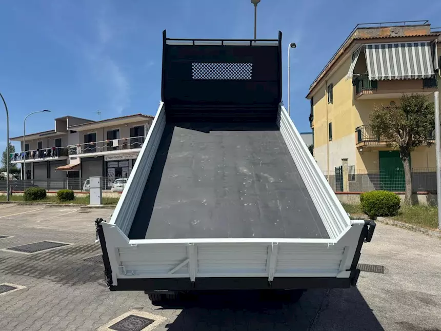 Foto 5Iveco Daily 35c11 2.8 cc cassone ribaltabile trilaterale Anno 2002
