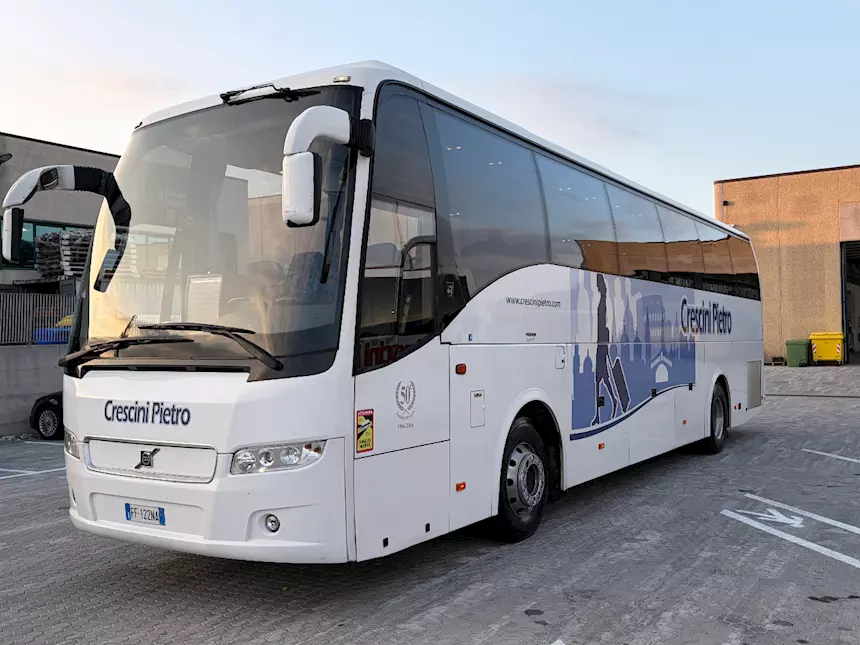 Foto 2VOLVO 9700 Anno 2008 Km 1335000 Euro 5, motore rifatto