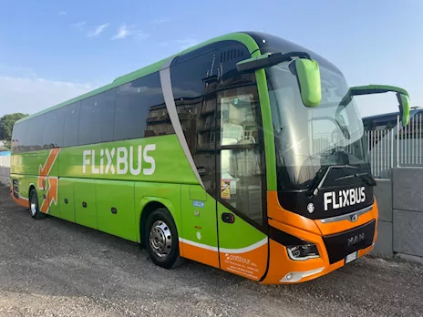 MAN Lion's Coach R10