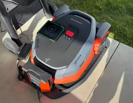 Robot tagliaerba SEGWAY NAVIMOW X3 - Foto 4