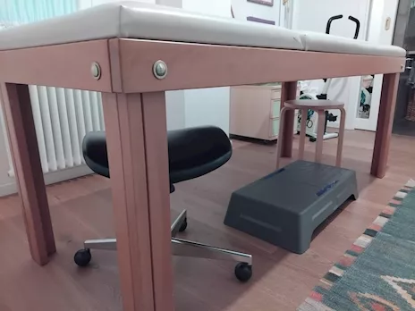 Lettino professionale per fisioterapia e massaggi