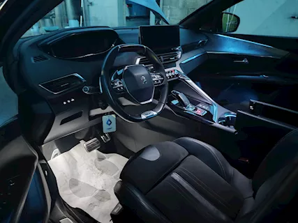 Peugeot 3008 1.5 Bluehdi GT Pack 130 CV. AT8 Tetto Panoramic Anno 2021 - Foto 2