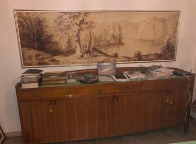 Sala in noce nazionale e laminato