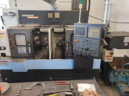 Tornio bimandrino frontale DOOSAN PUMA H250T | CNC Fanuc