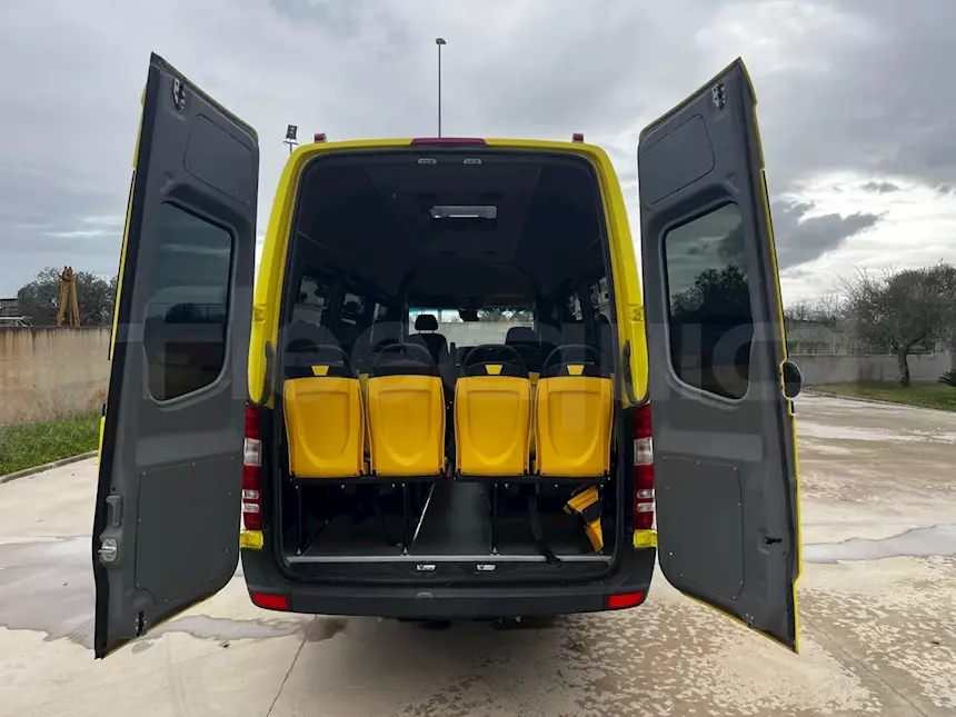 Foto 3Mercedes-Benz Sprinter, 2019, 34 posti, Euro 6, km 74.295, cambio: automatico