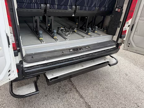 Minibus Daily 24 posti con pedana disabili Iveco Anno 2015 - Anteprima 6