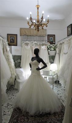 Servizio di noleggio abiti da sposa - Foto 5