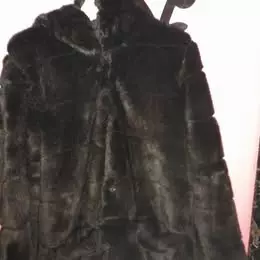 Foto 7Vari capi d'abbigliamento invernale da donna, marca Agnes, taglia m