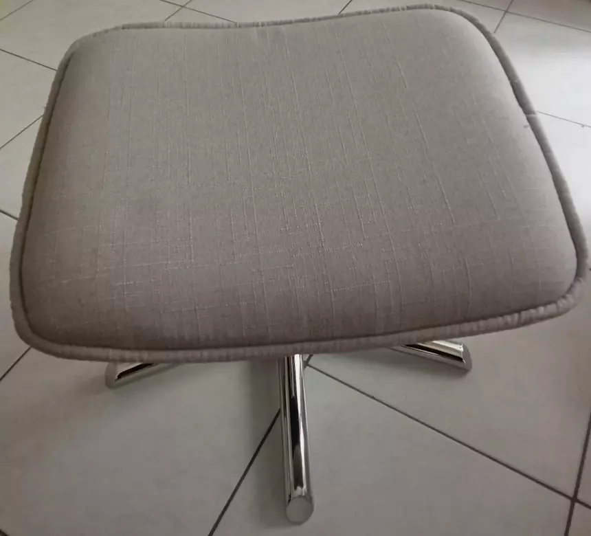Poggiapiedi, colore grigio