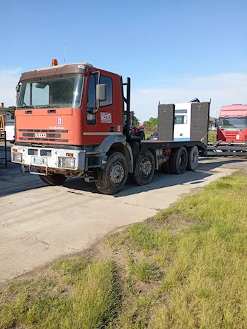 Carrellone con rampe