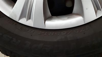 Cerchi acciaio con gomme invernali - Foto 3