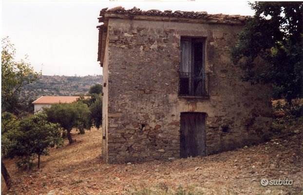 Agropoli - rustico . 60.000