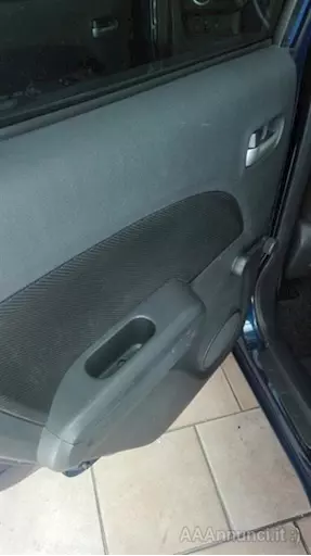 Opel Agila 67000 km anno 2010