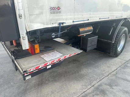 Eurocargo 160E28 centinato con sponda anno 2011 Iveco Cassone Fisso - Foto 5