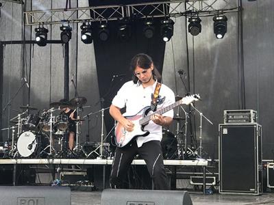 Lezioni di Chitarra Moderna per tutte le età e livelli