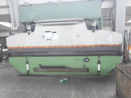 Piegatrice Indumac 4000 X 100 Ton