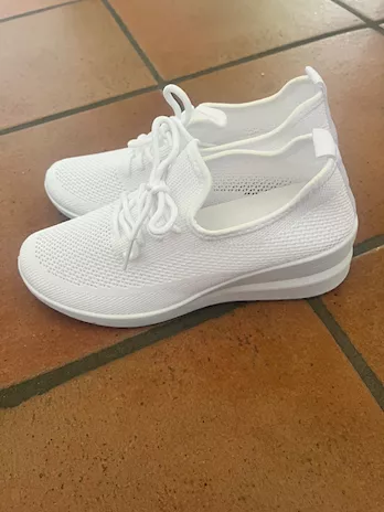 Scarpe nuove