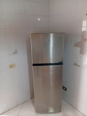 Frigo mai usato in acciaio come nuovo