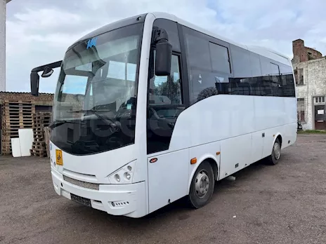 Autobus Isuzu Turquoise 174.108 km