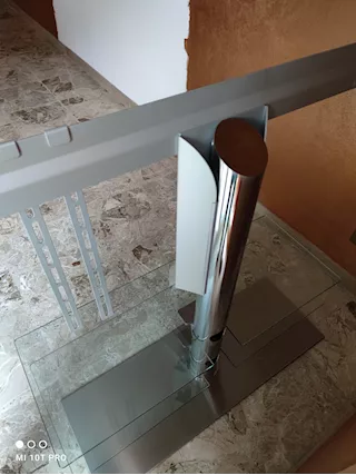 Porta televisore come nuovo