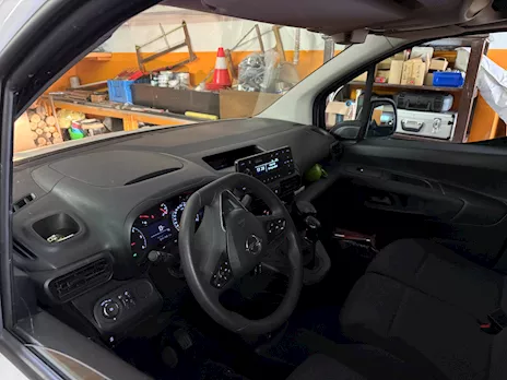 Furgone Opel Combo Anno 2019 Km 74140, cilindrata 1.560 - Anteprima 6