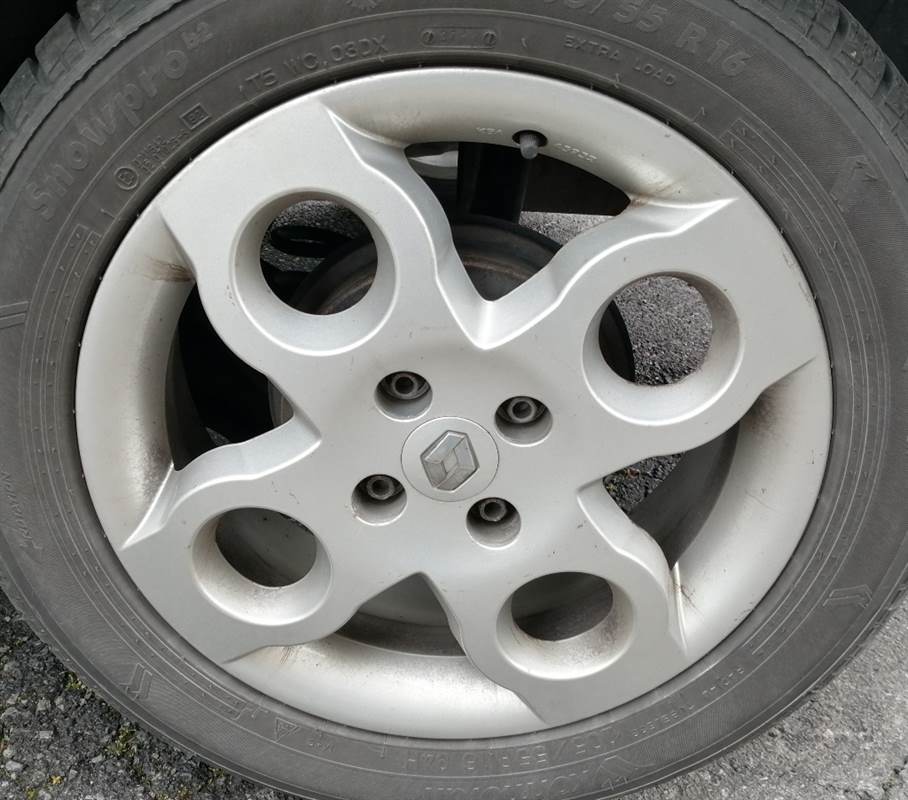 Cerchi in lega più gomme invernali