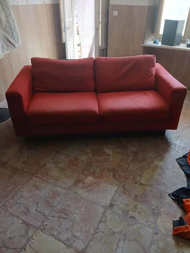 Foto 2Divano letto, colore rosso