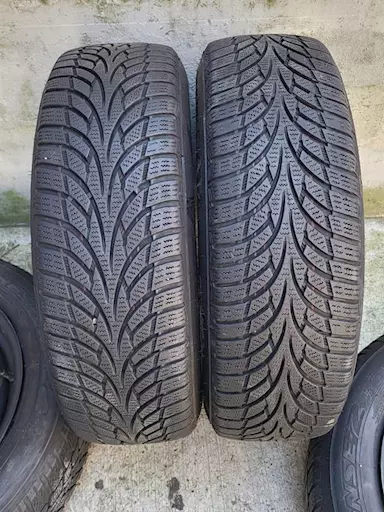 Due ruote invernali complete 175/65 R15 Nankang ottimo stato