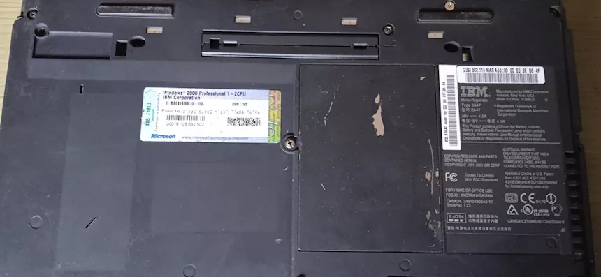 Foto 5IBM think pad Marca Lenovo, mod. 2647
