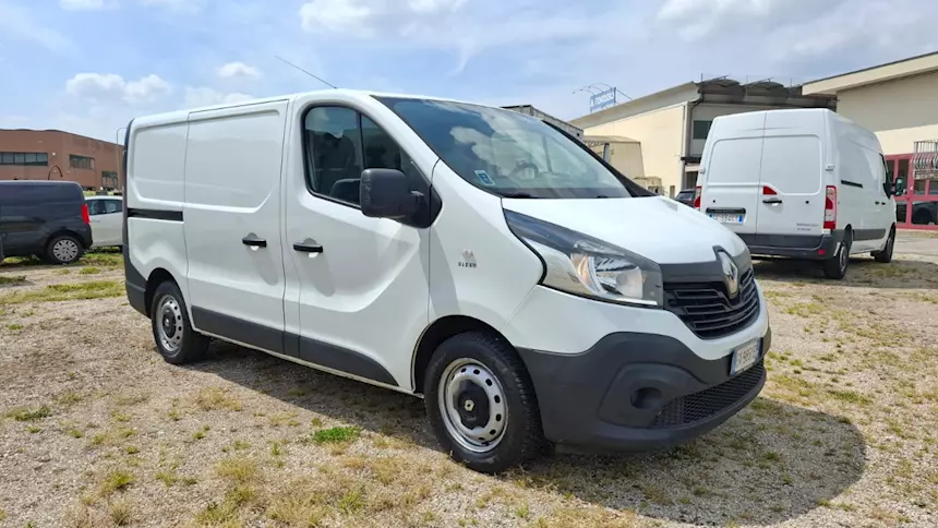 Foto 3 Renault Trafic - Anno 2014 - Furgone 3 Posti Km 0, tetto basso