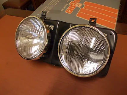 Fari anteriori ELMA Fiat 132 - Foto 2