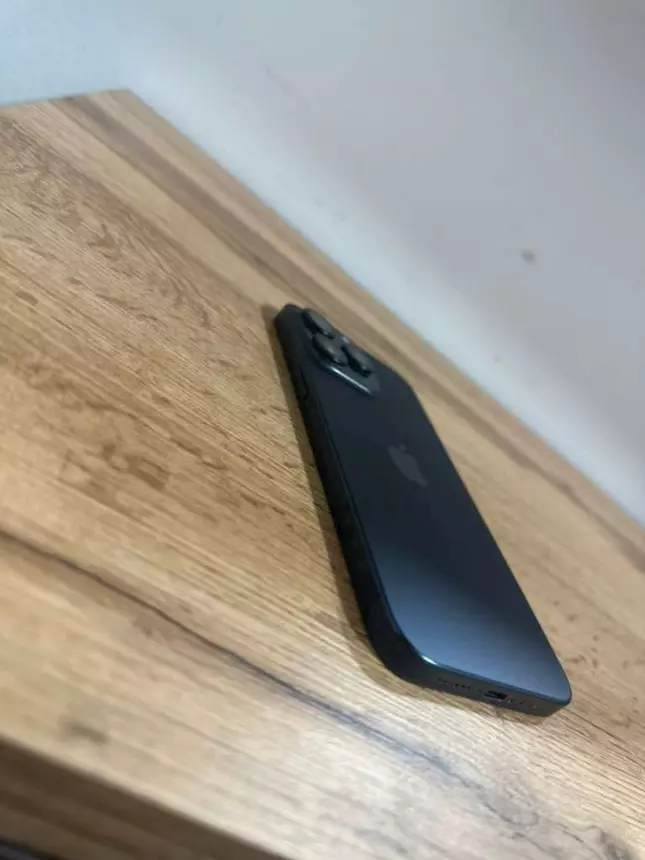 Foto 4Iphone15 pro max 512gb, ottimo stato